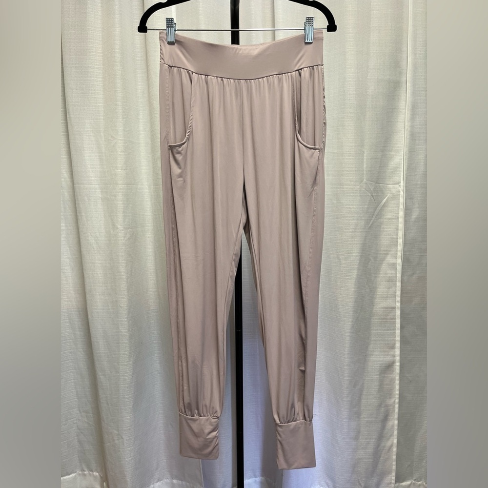 Zyia Lilac Jogger in a Bottle | size Medium